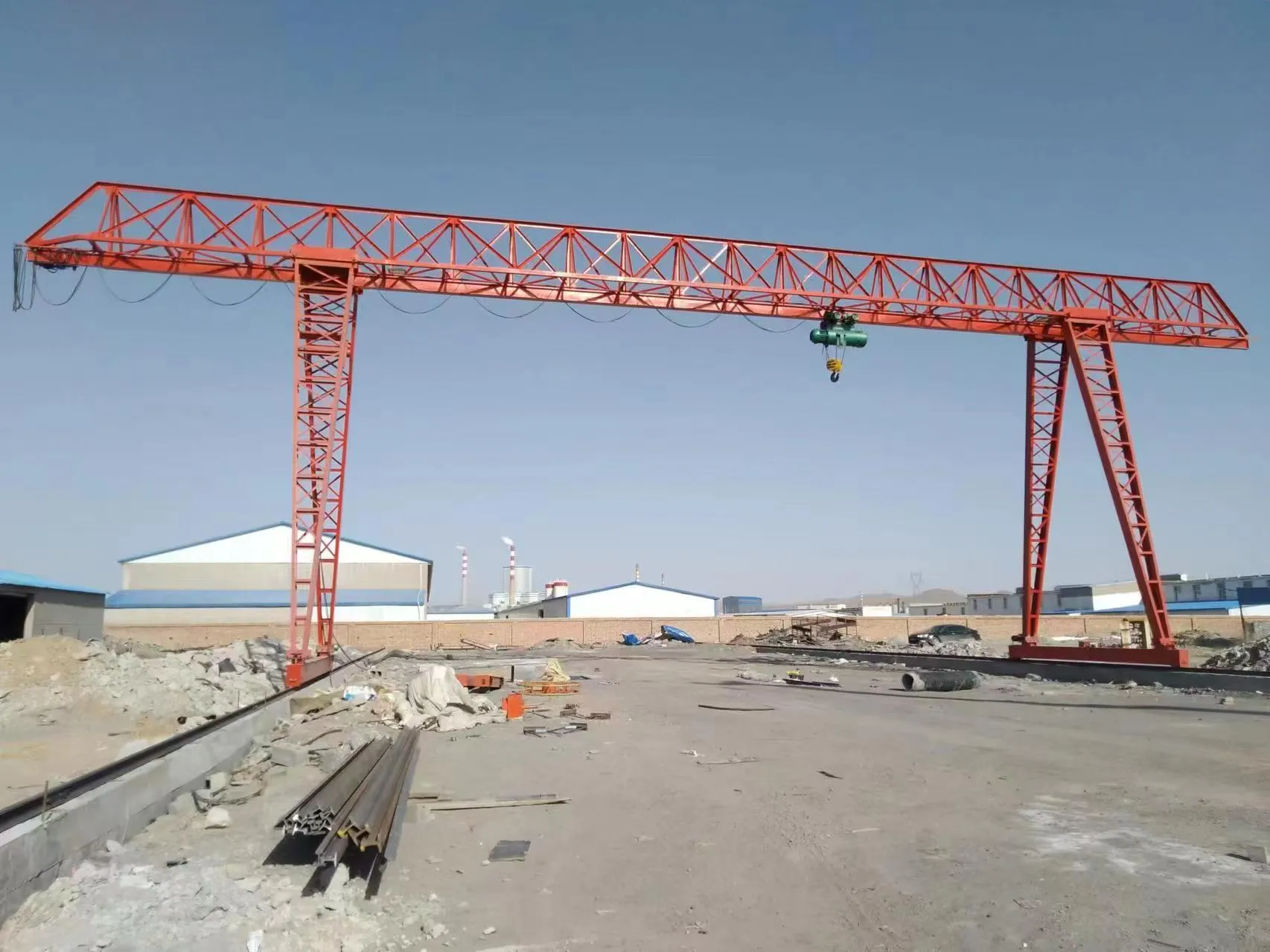 Precast Pipe Yard Logistics & Gantry Crane Selection: Truss vs. Box Girder Cranes, Rigging Beams & Yard Layout